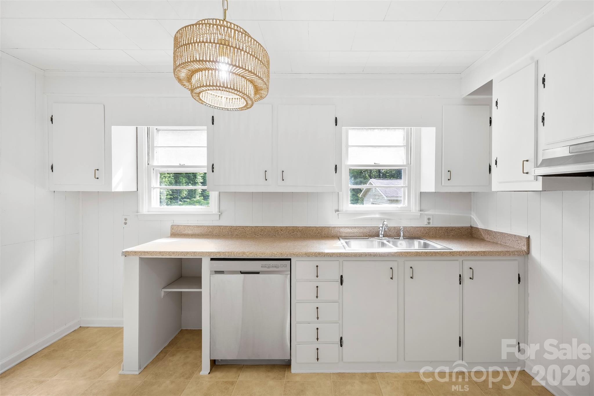 301 Gittens Street — Lowell