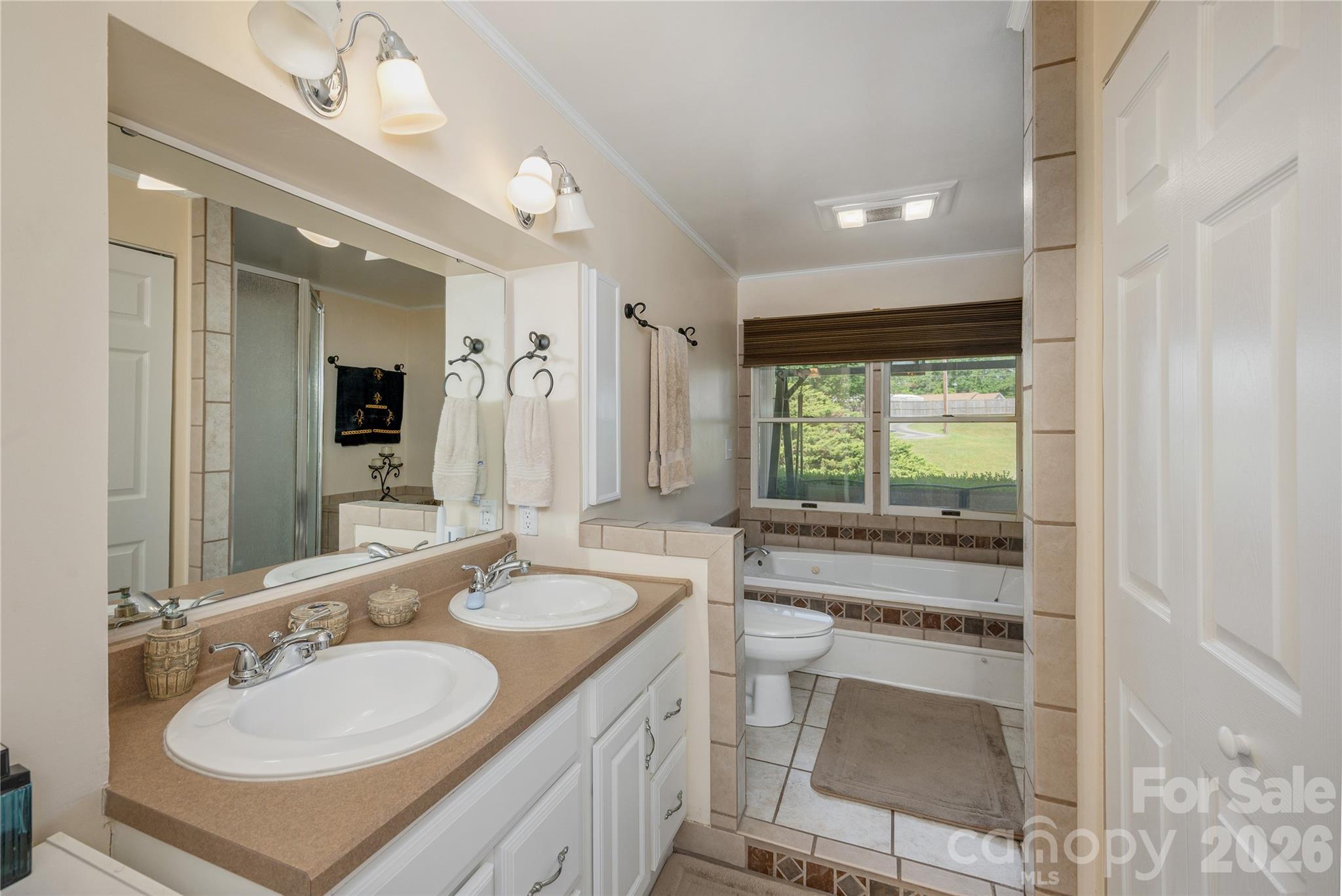 231 Allen Road — East Flat Rock
