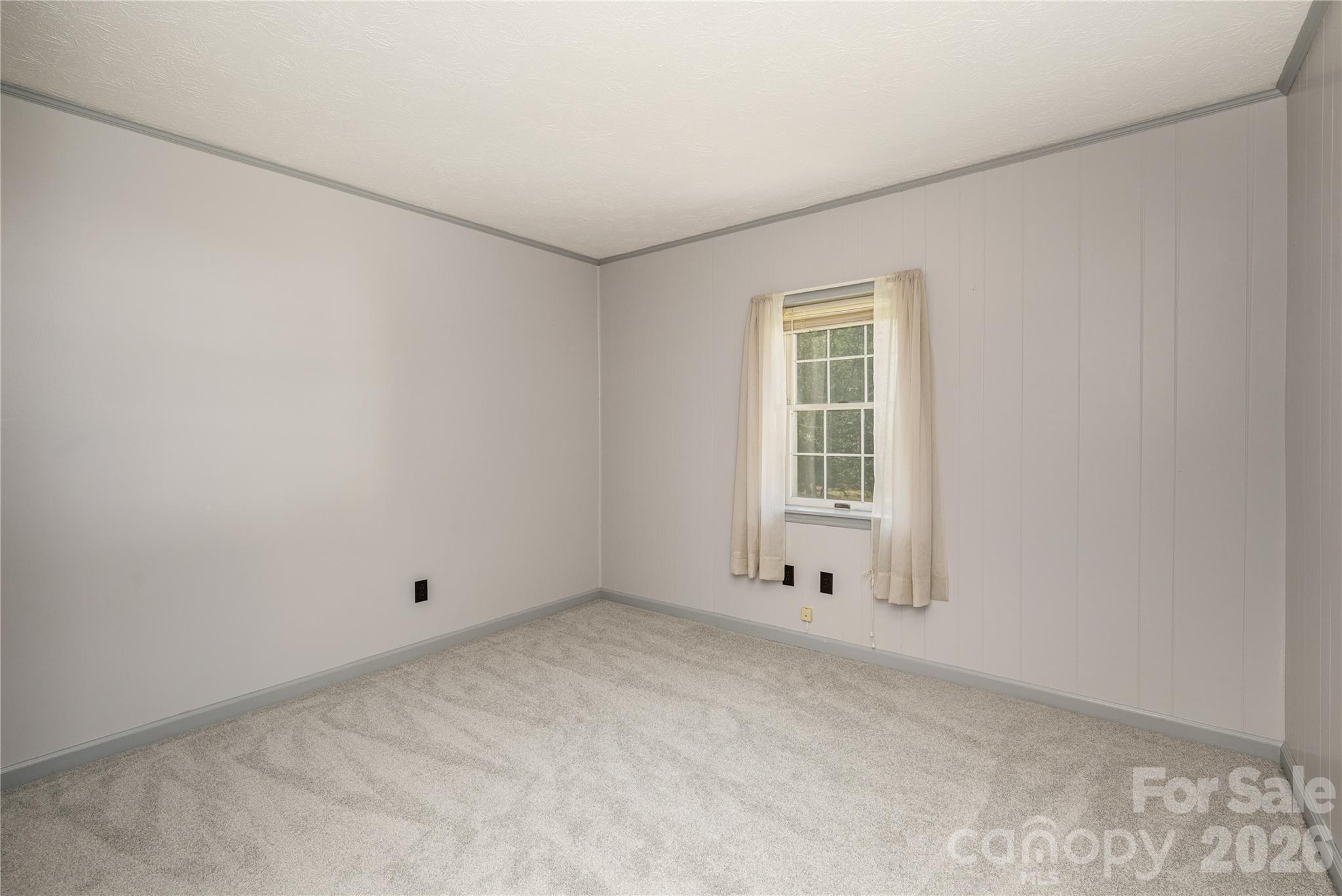 231 Allen Road — East Flat Rock
