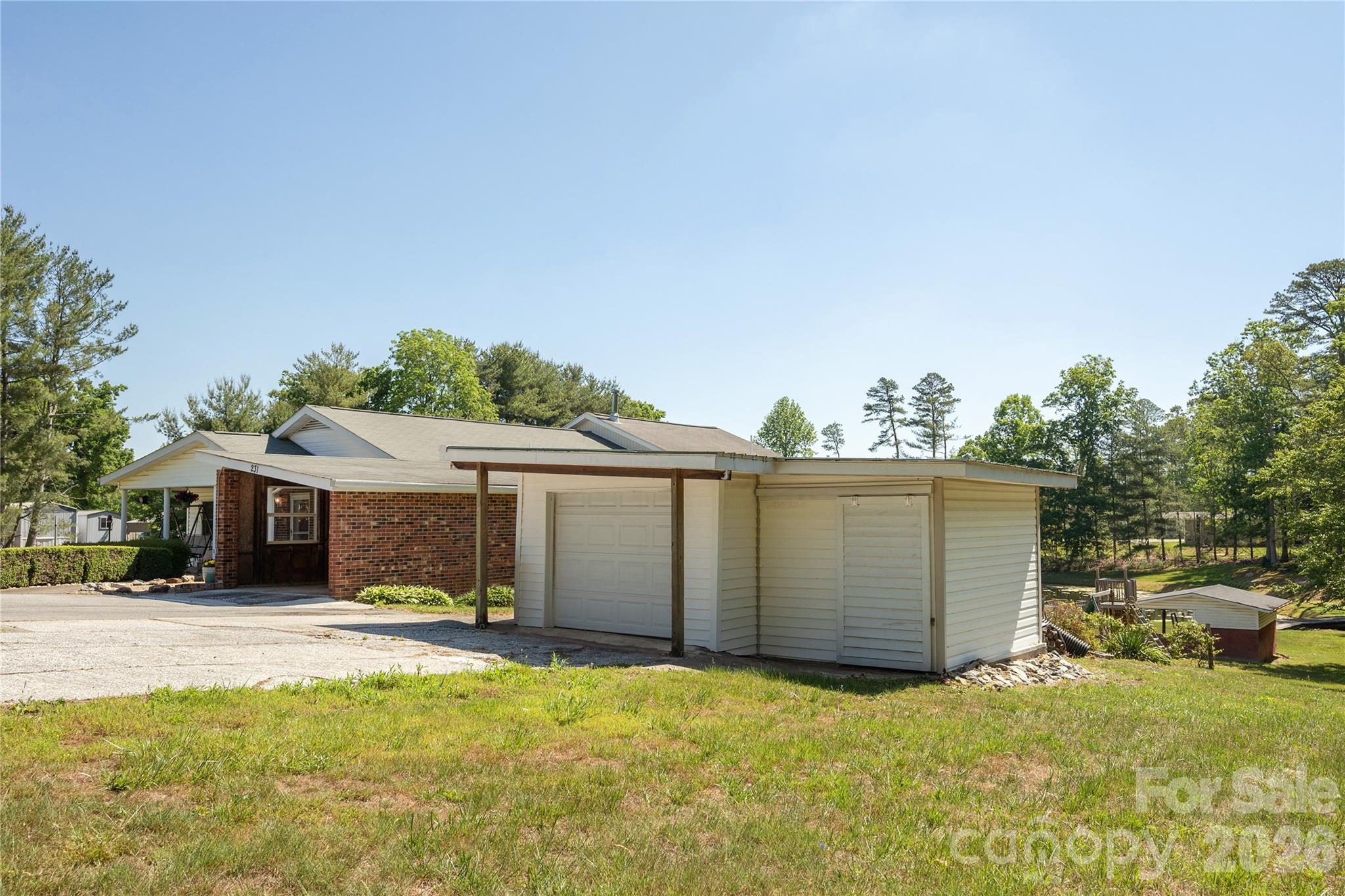 231 Allen Road — East Flat Rock