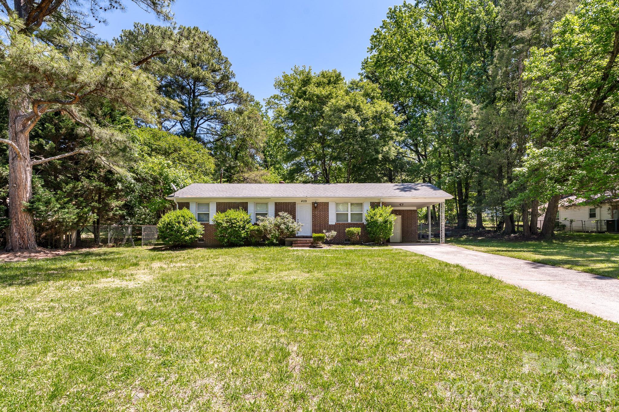 409 Anne Avenue — Waxhaw