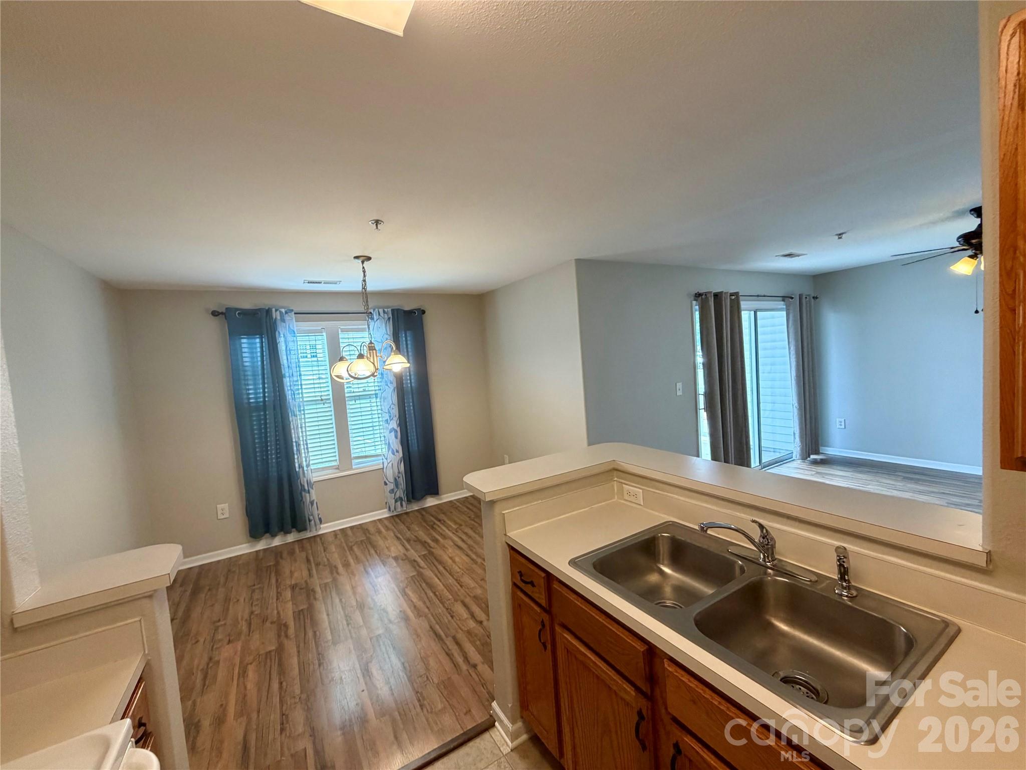 4002 Town Center Road — Harrisburg