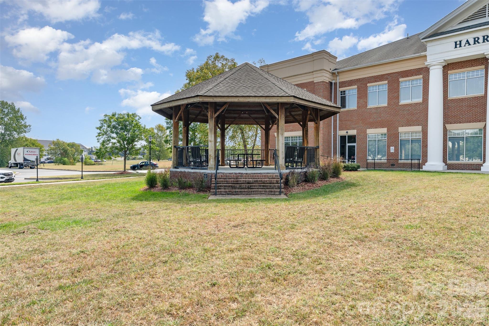 4002 Town Center Road — Harrisburg