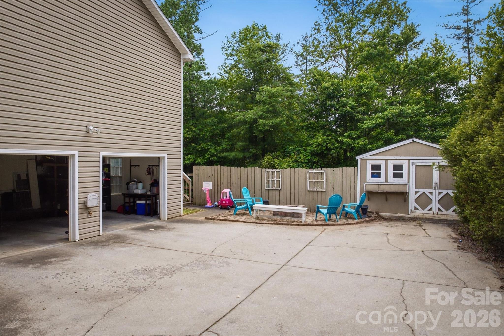 249 Forest Glen Way — Morganton