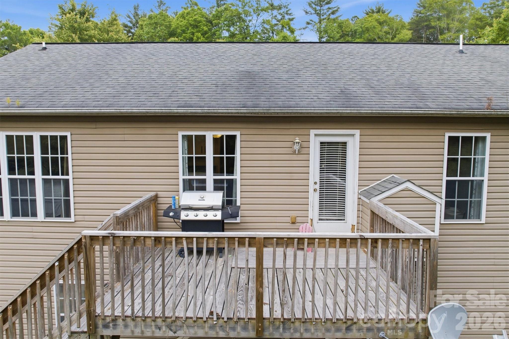 249 Forest Glen Way — Morganton