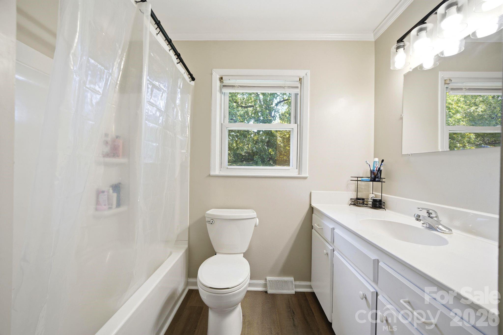 207 Starview Lane — Dallas