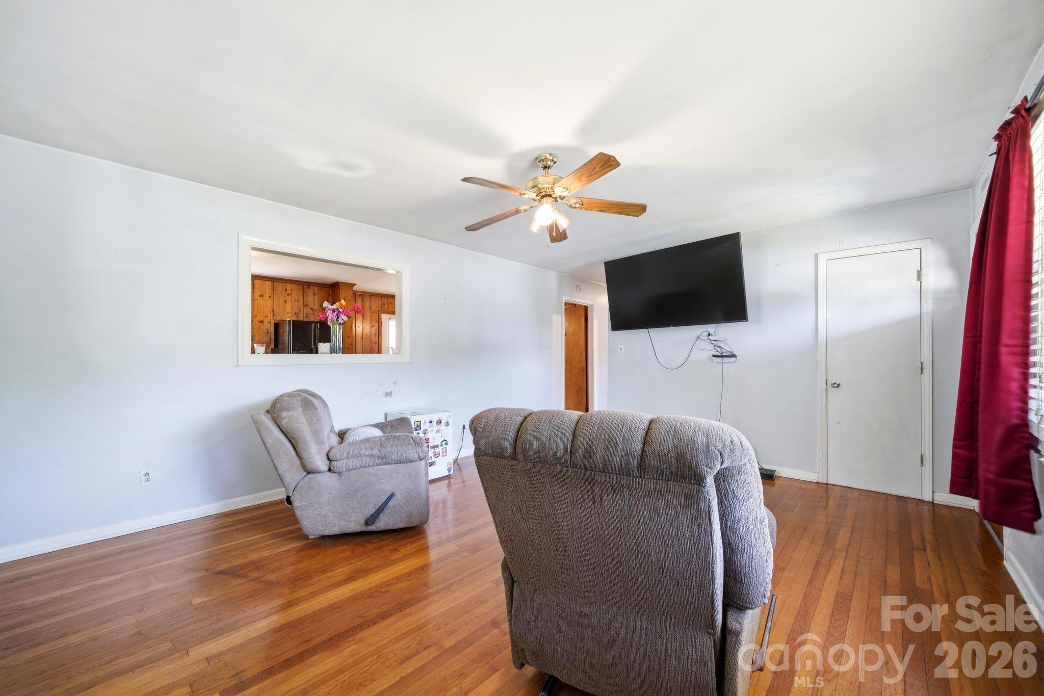 207 Starview Lane — Dallas