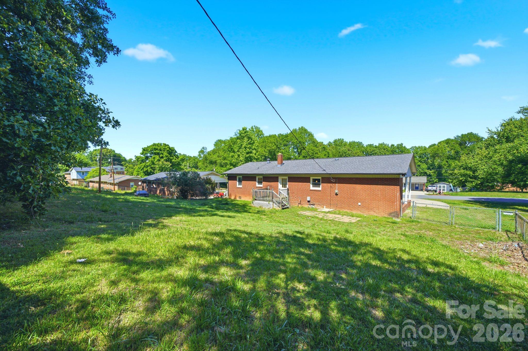207 Starview Lane — Dallas