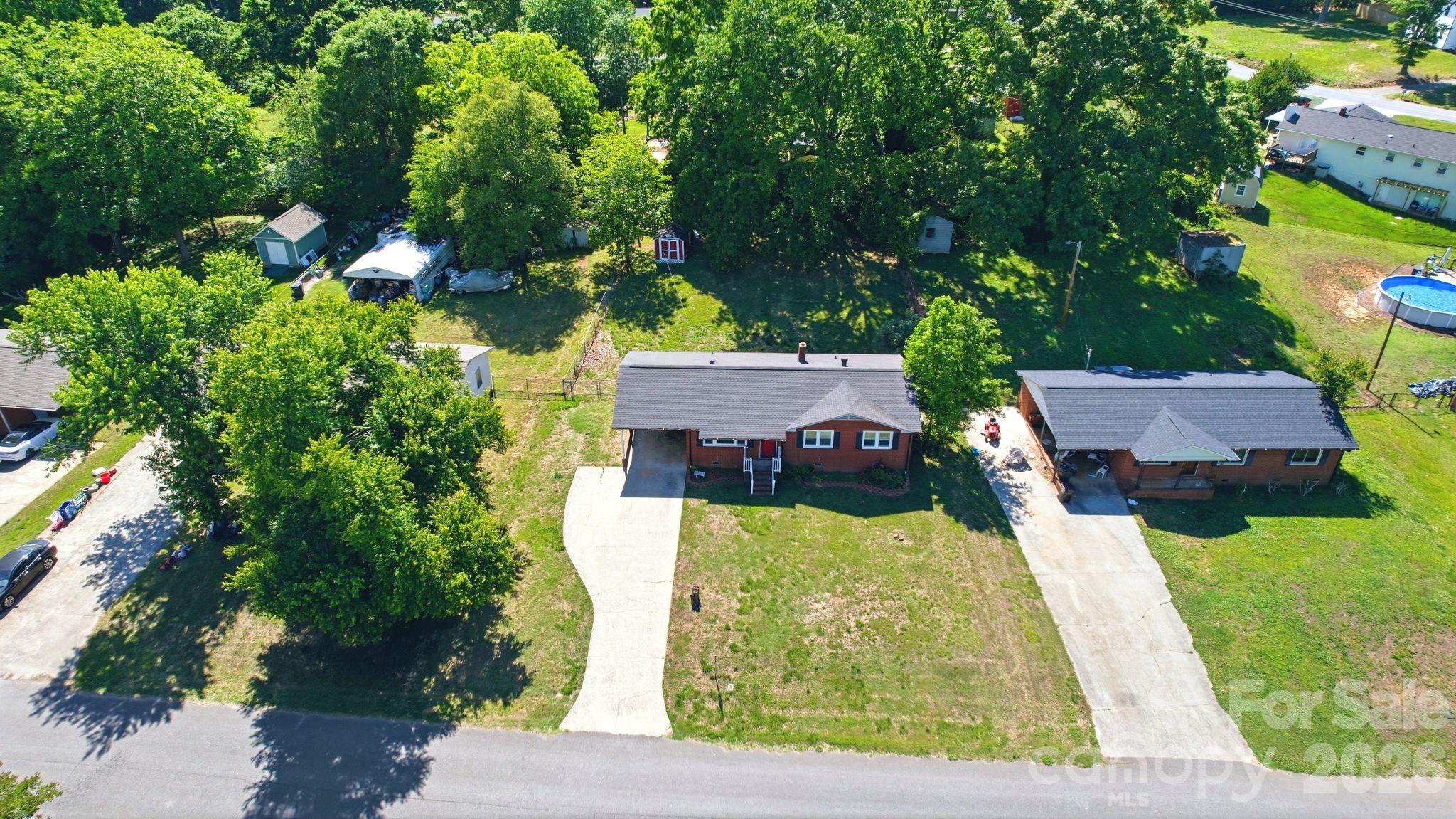 207 Starview Lane — Dallas