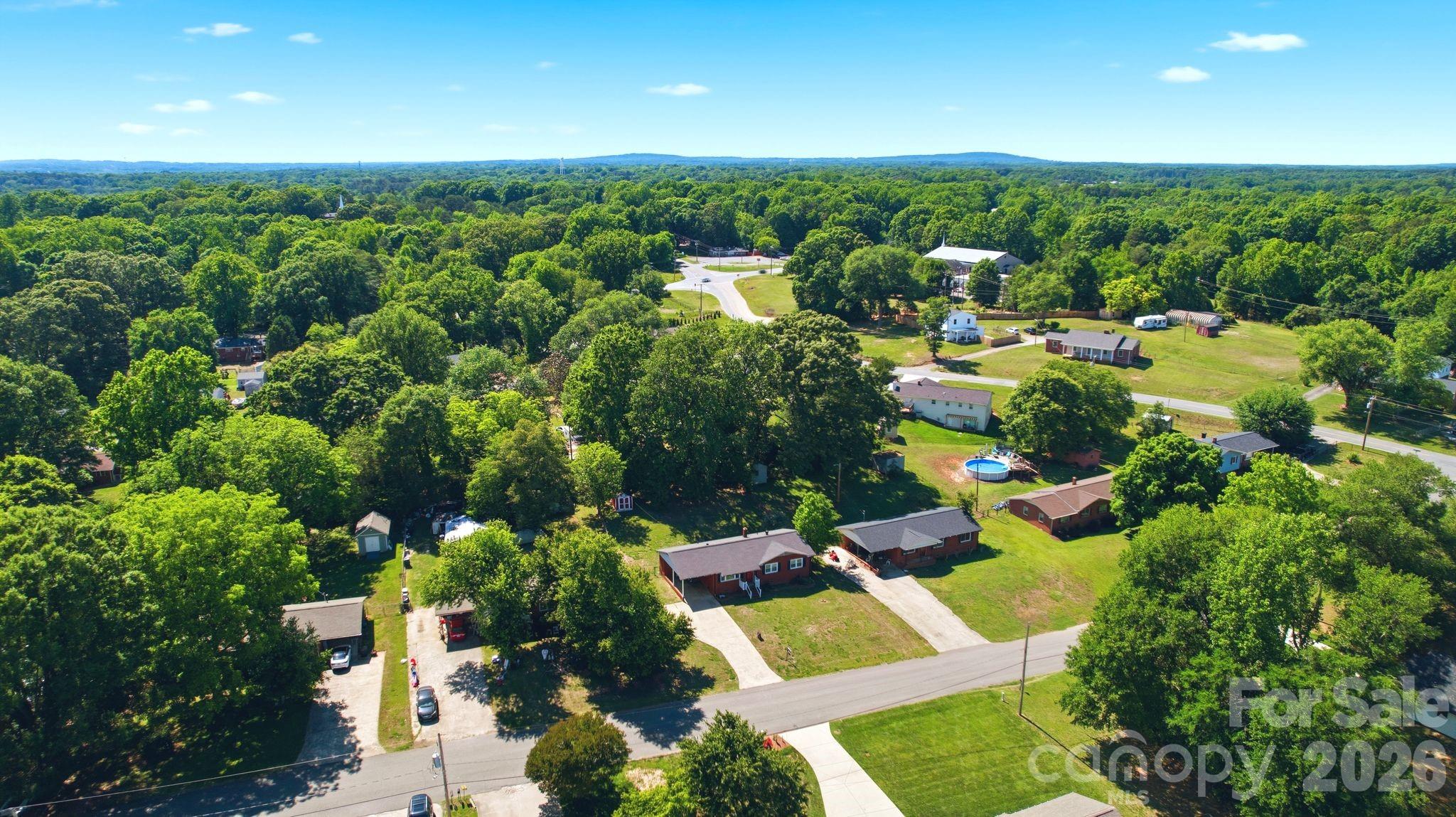207 Starview Lane — Dallas