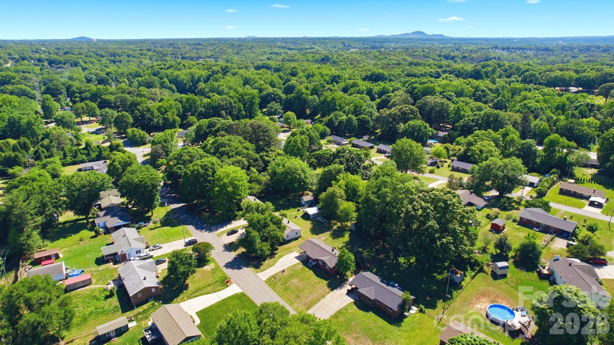 207 Starview Lane — Dallas