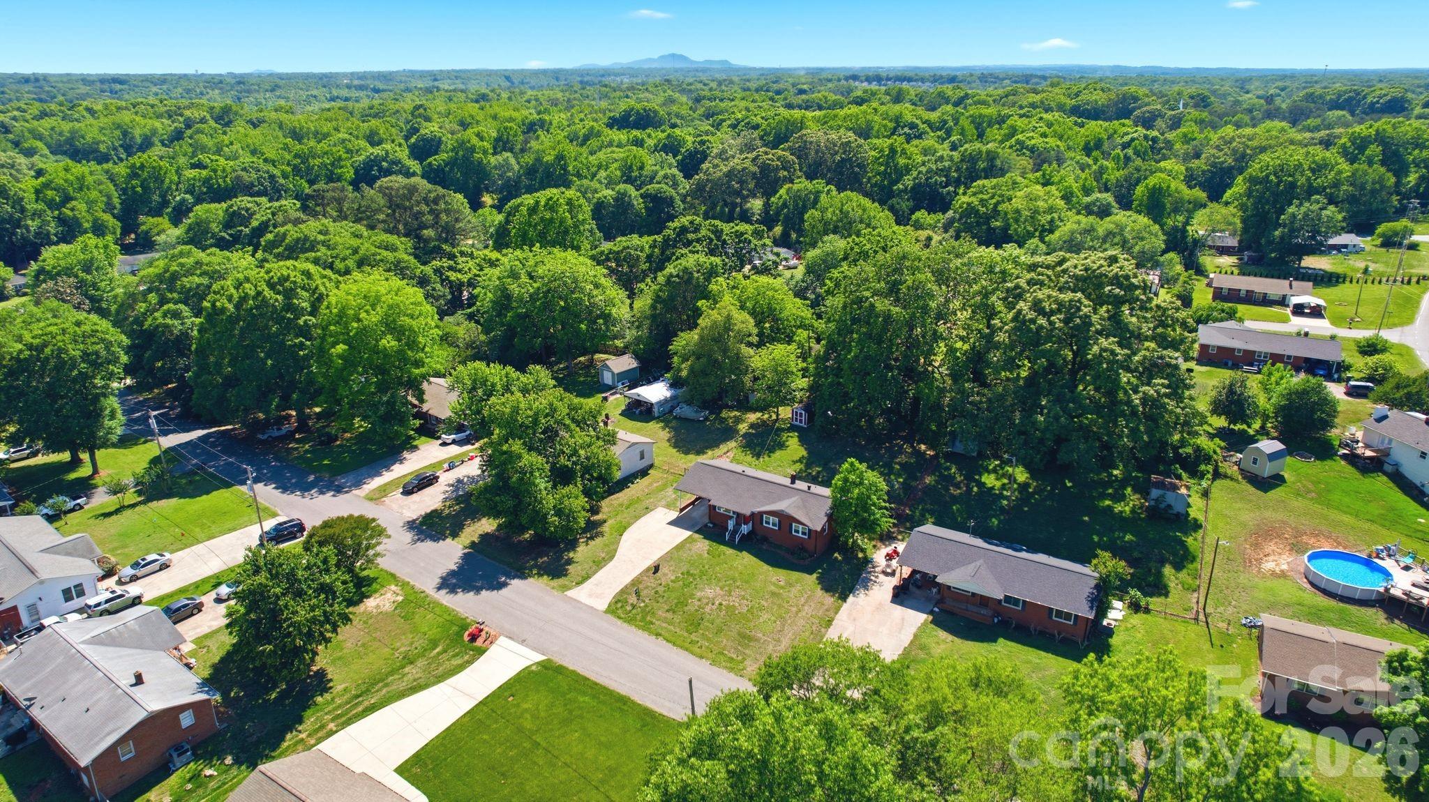 207 Starview Lane — Dallas