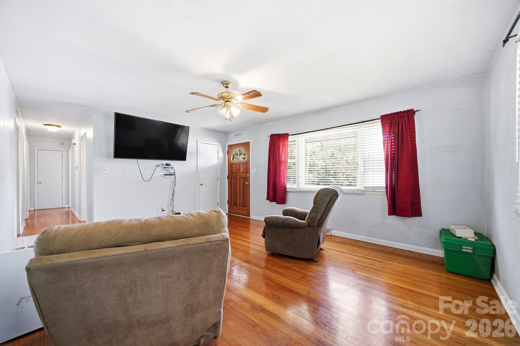 207 Starview Lane — Dallas