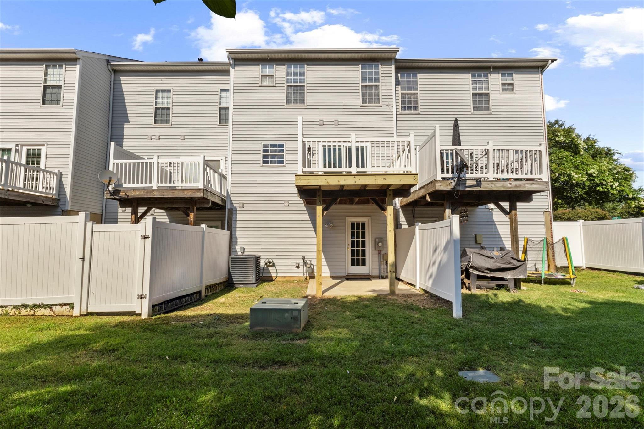 11022 Garden Oaks Lane — Charlotte