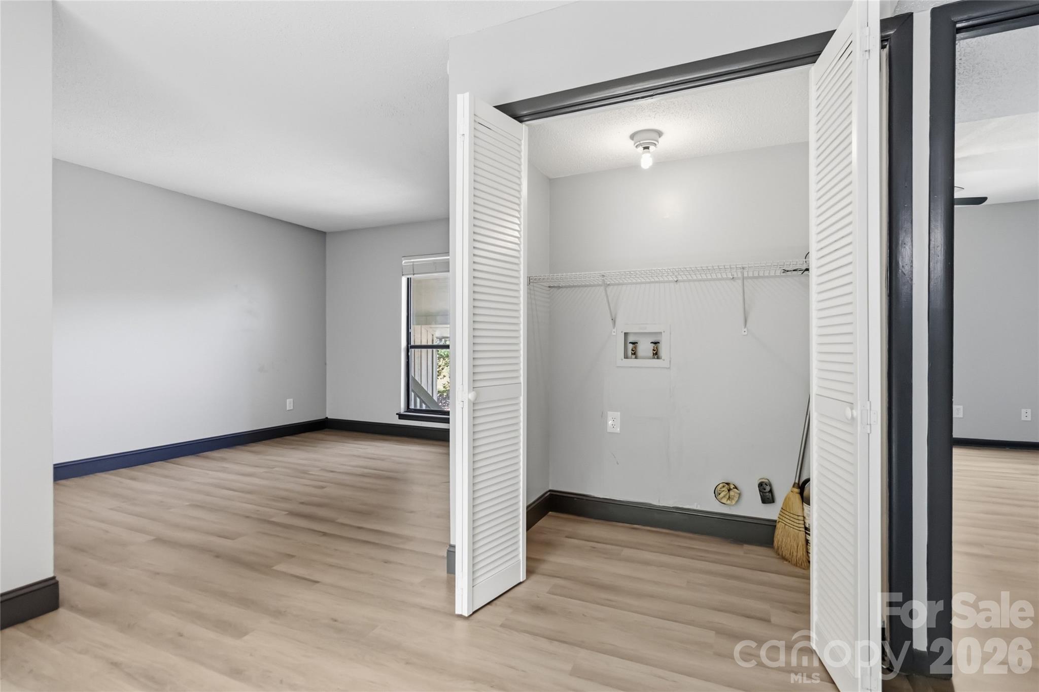 11033 Cedar View Road — Charlotte