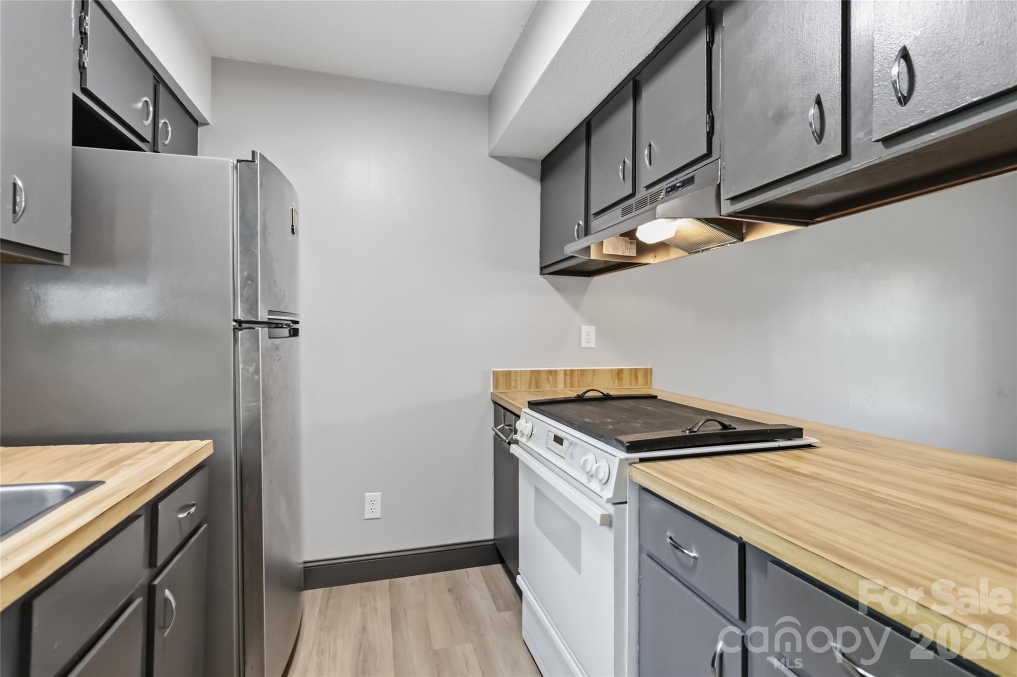 11033 Cedar View Road — Charlotte