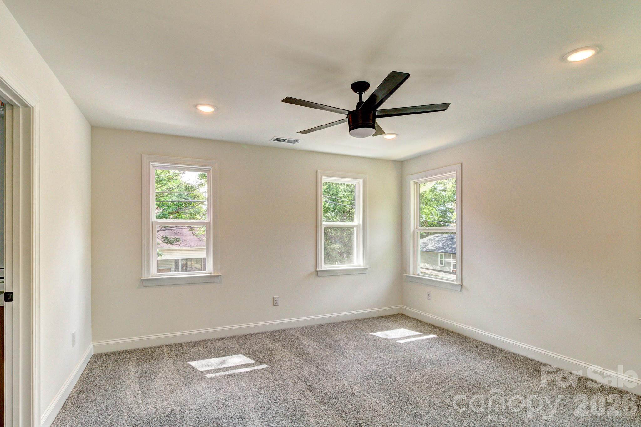 504 Oakland Drive — Shelby