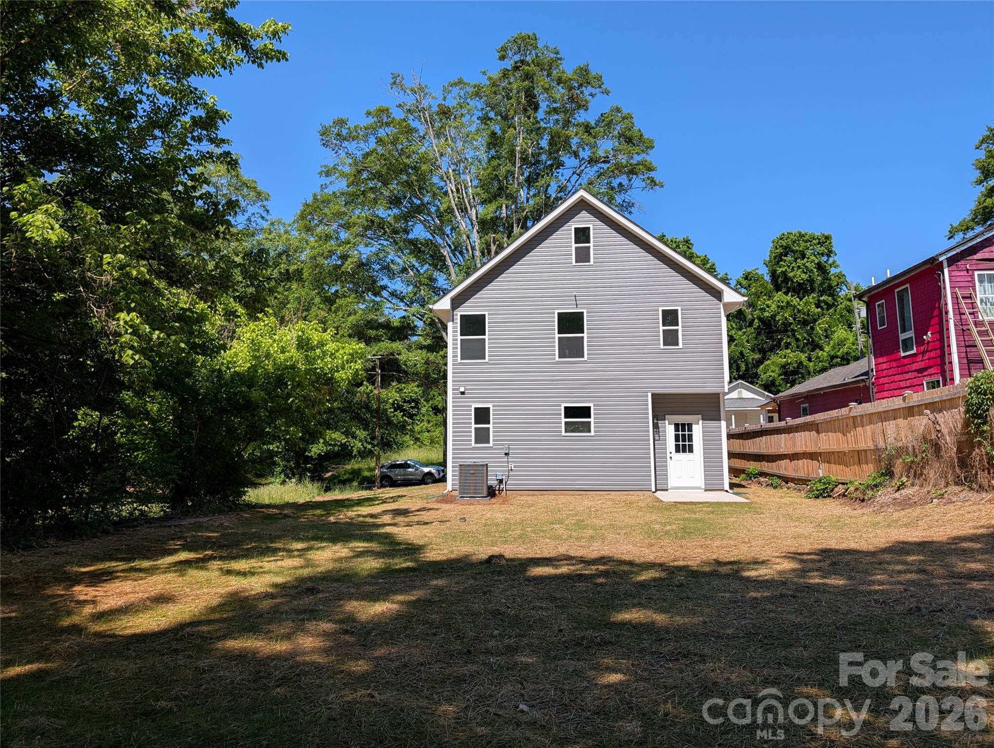 504 Oakland Drive — Shelby