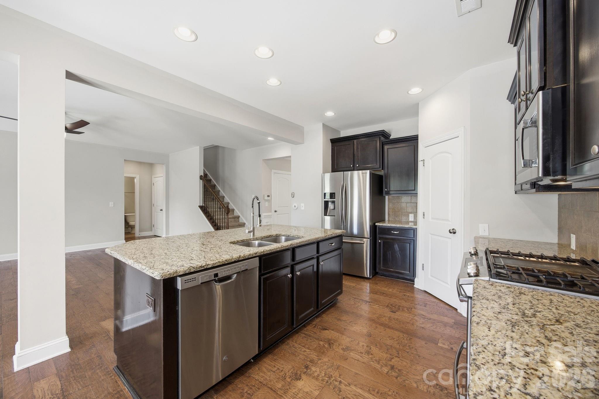 2284 Barrowcliffe Drive NW — Concord