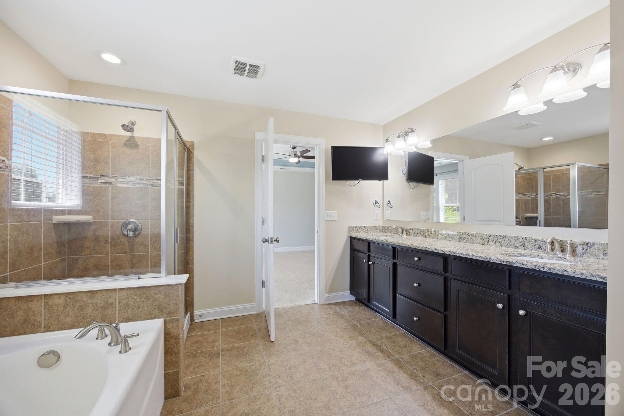 2284 Barrowcliffe Drive NW — Concord