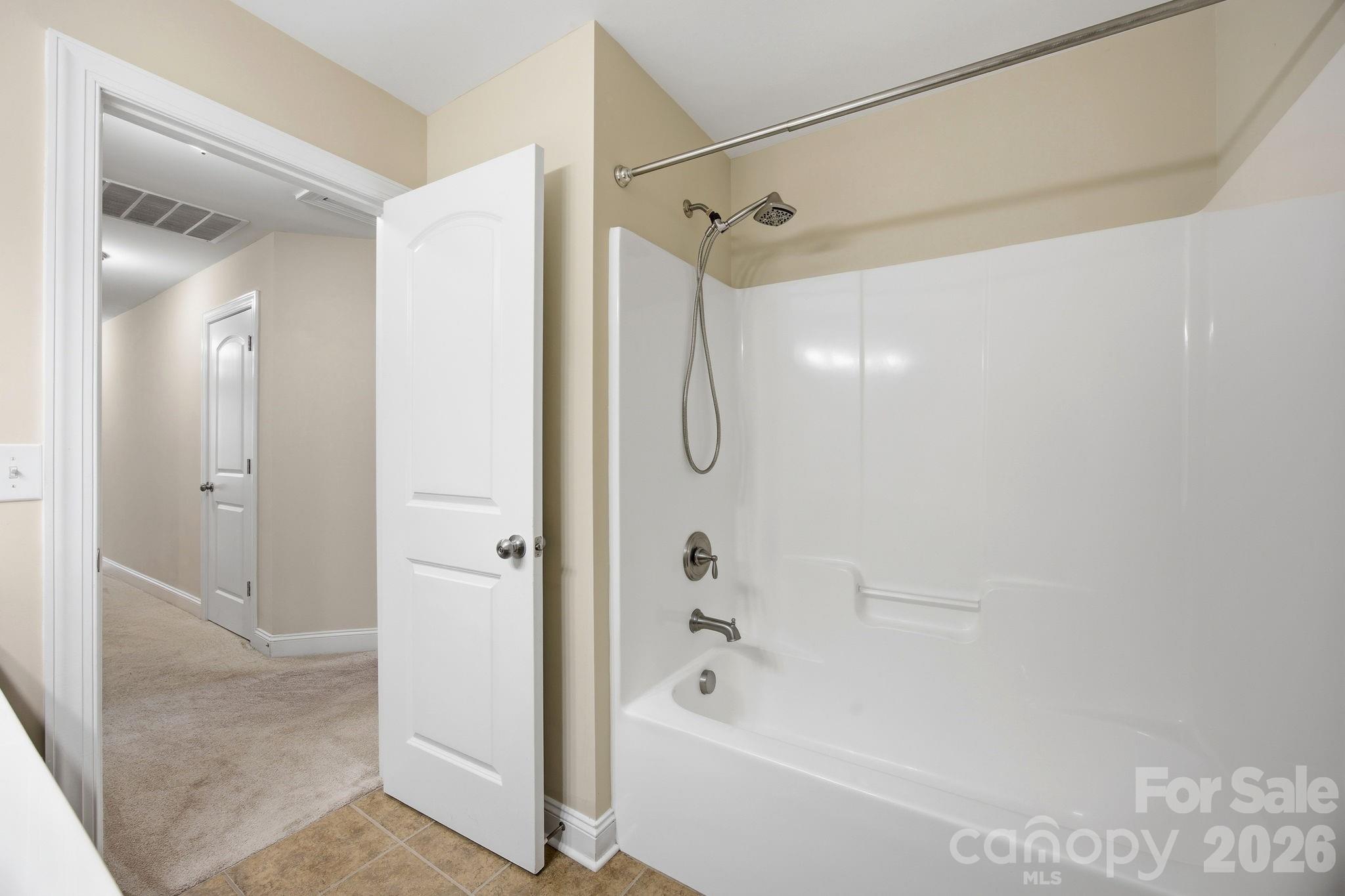 2284 Barrowcliffe Drive NW — Concord
