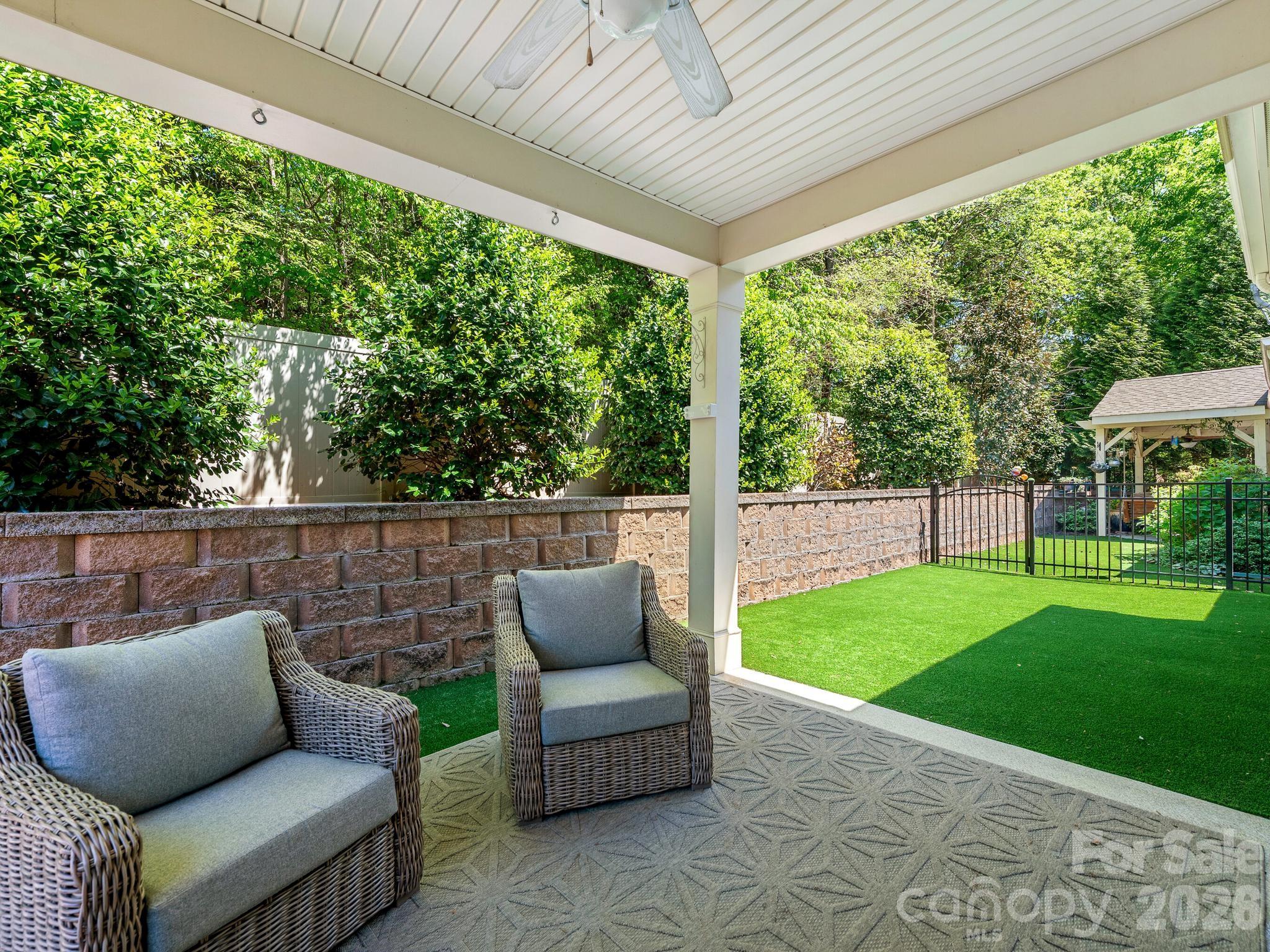 6025 Glenmore Garden Drive — Charlotte