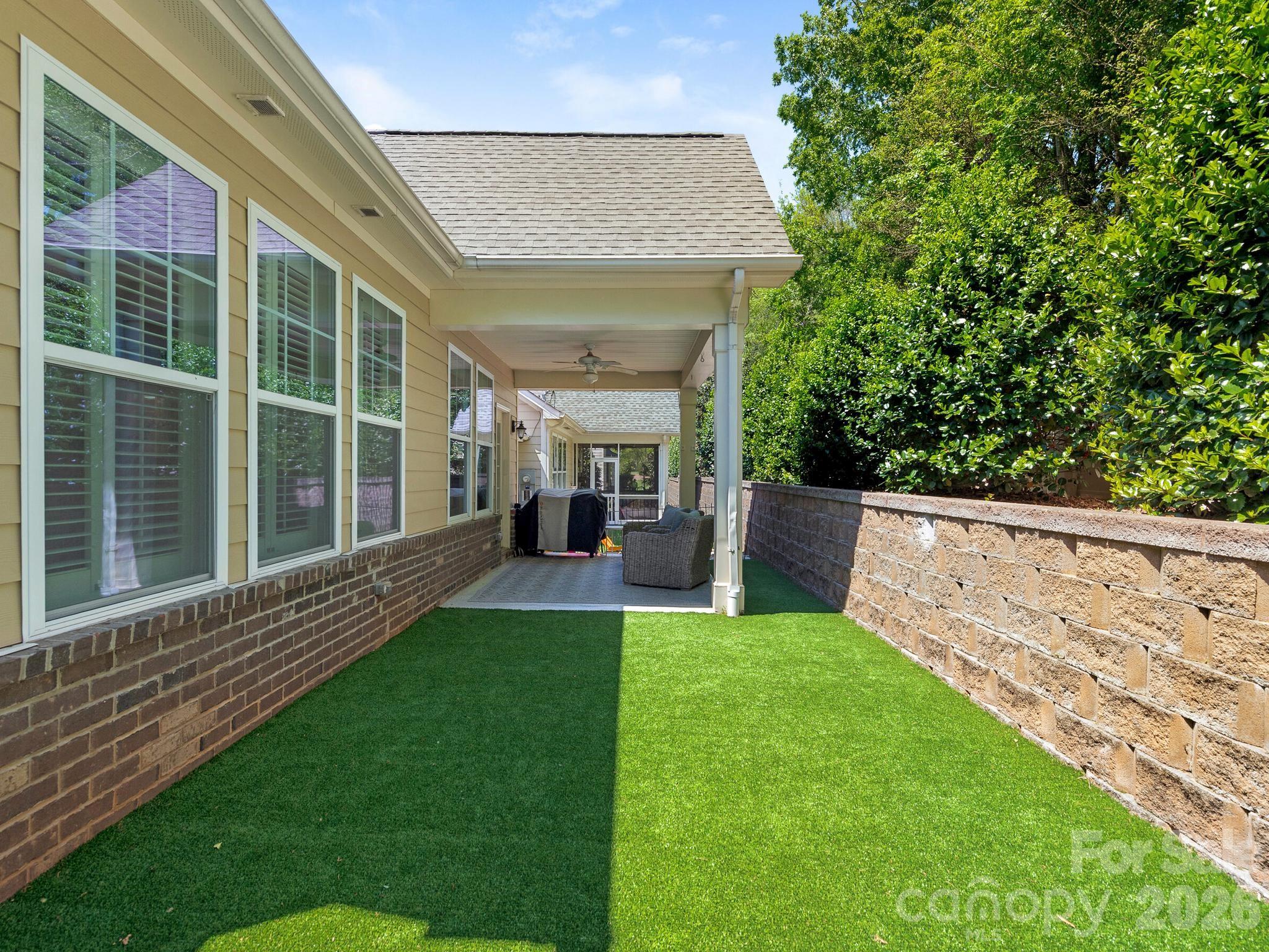 6025 Glenmore Garden Drive — Charlotte