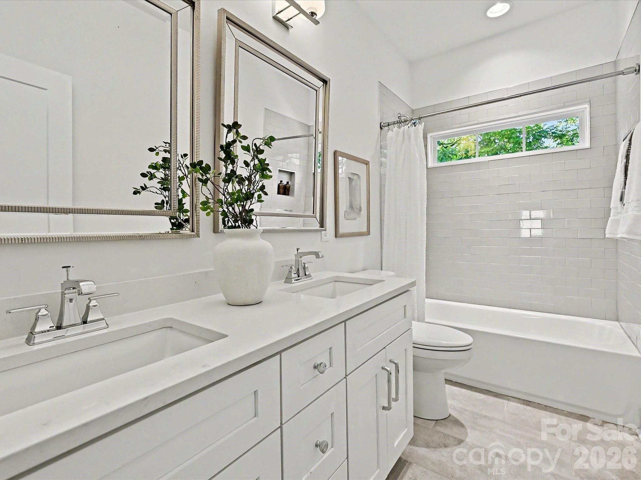 1216 Lomax Avenue — Charlotte