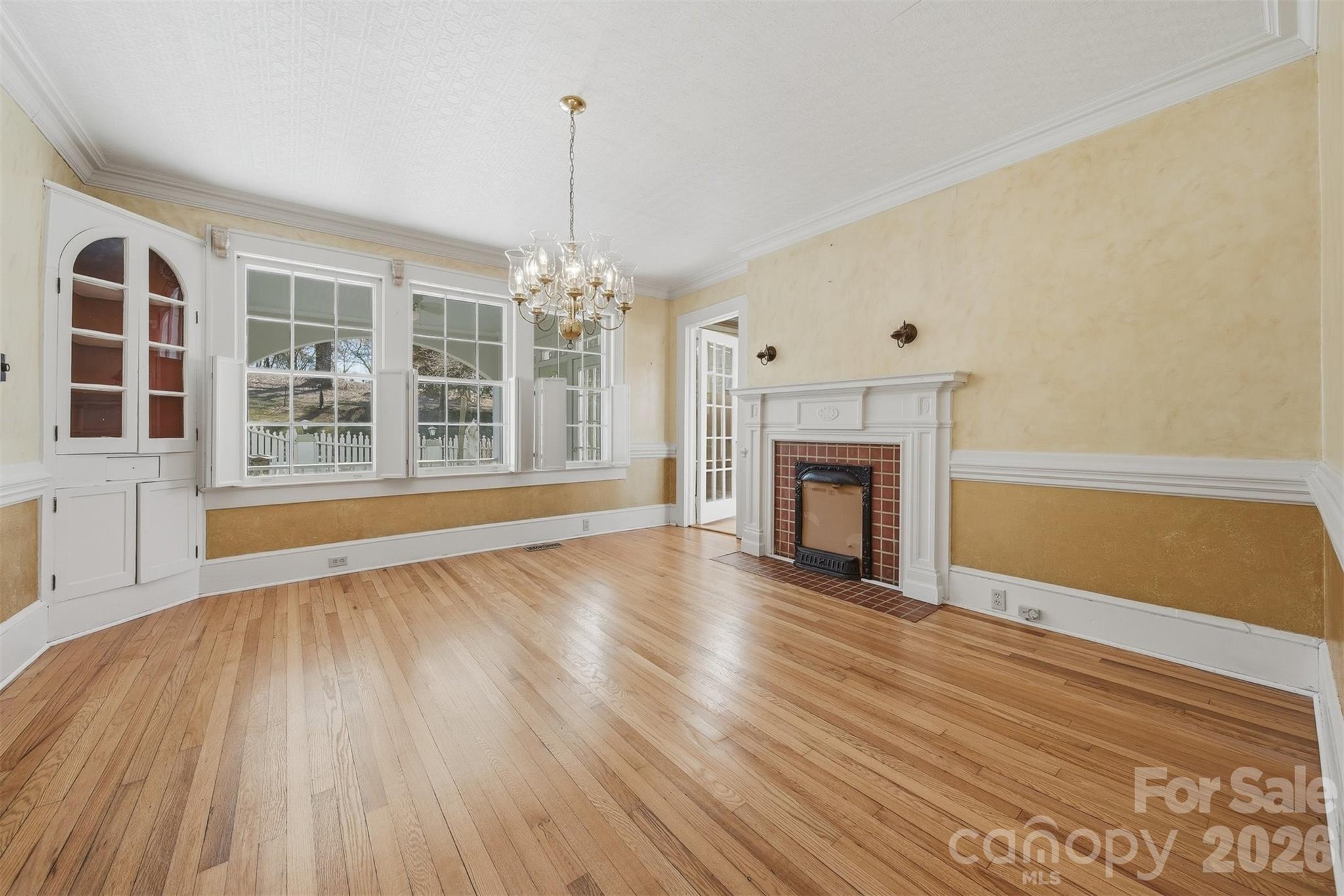 1010 College Avenue SW — Lenoir