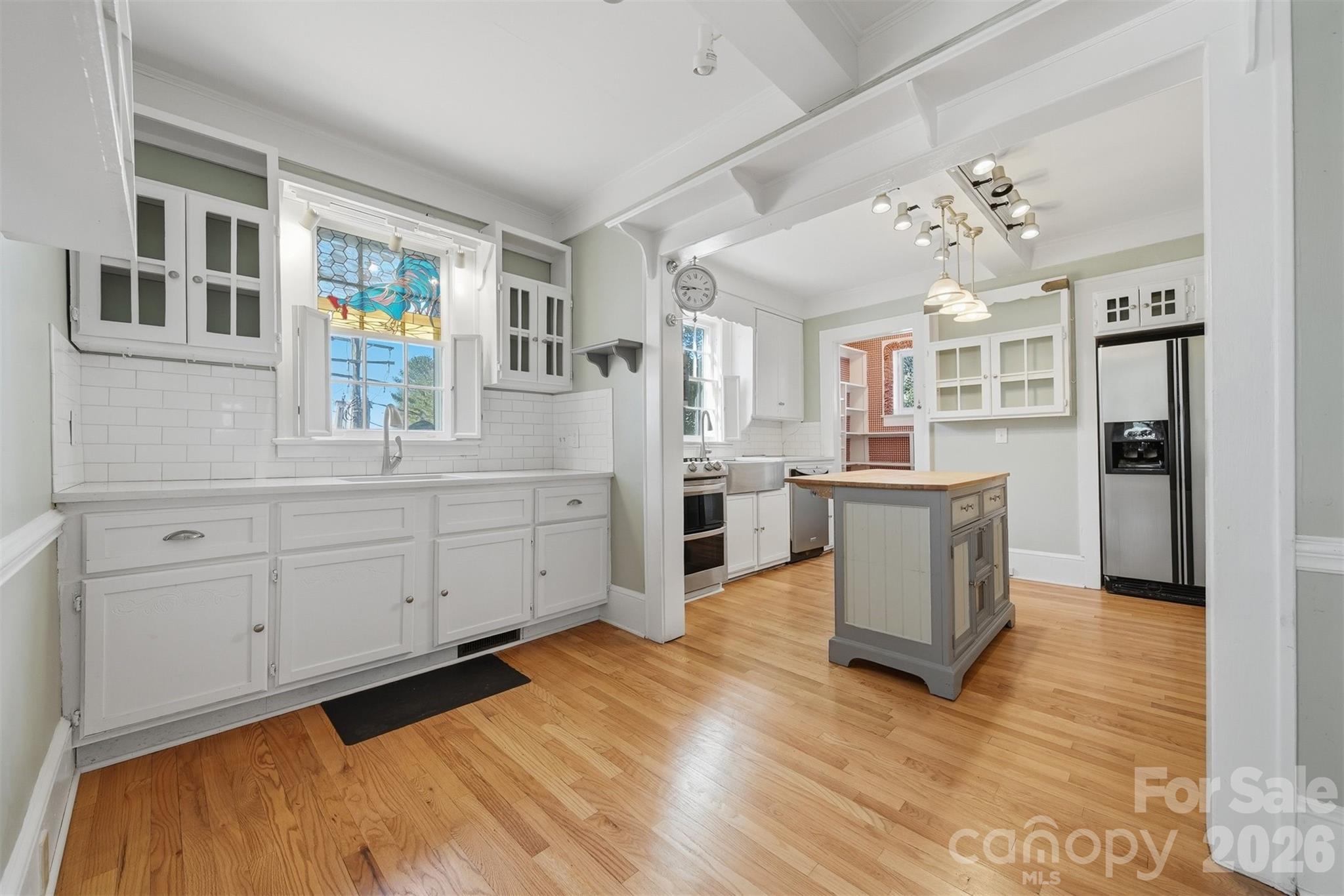 1010 College Avenue SW — Lenoir