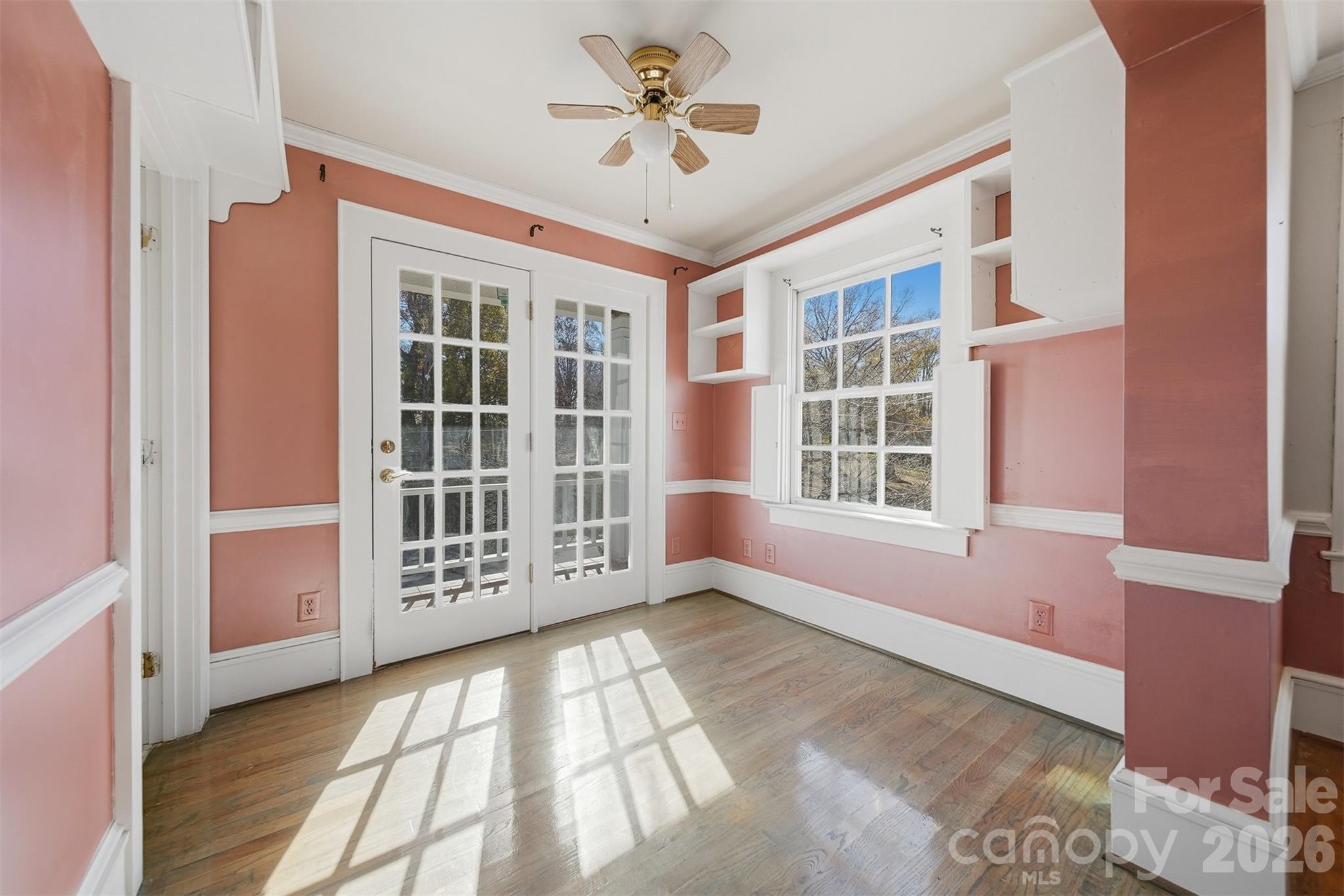 1010 College Avenue SW — Lenoir