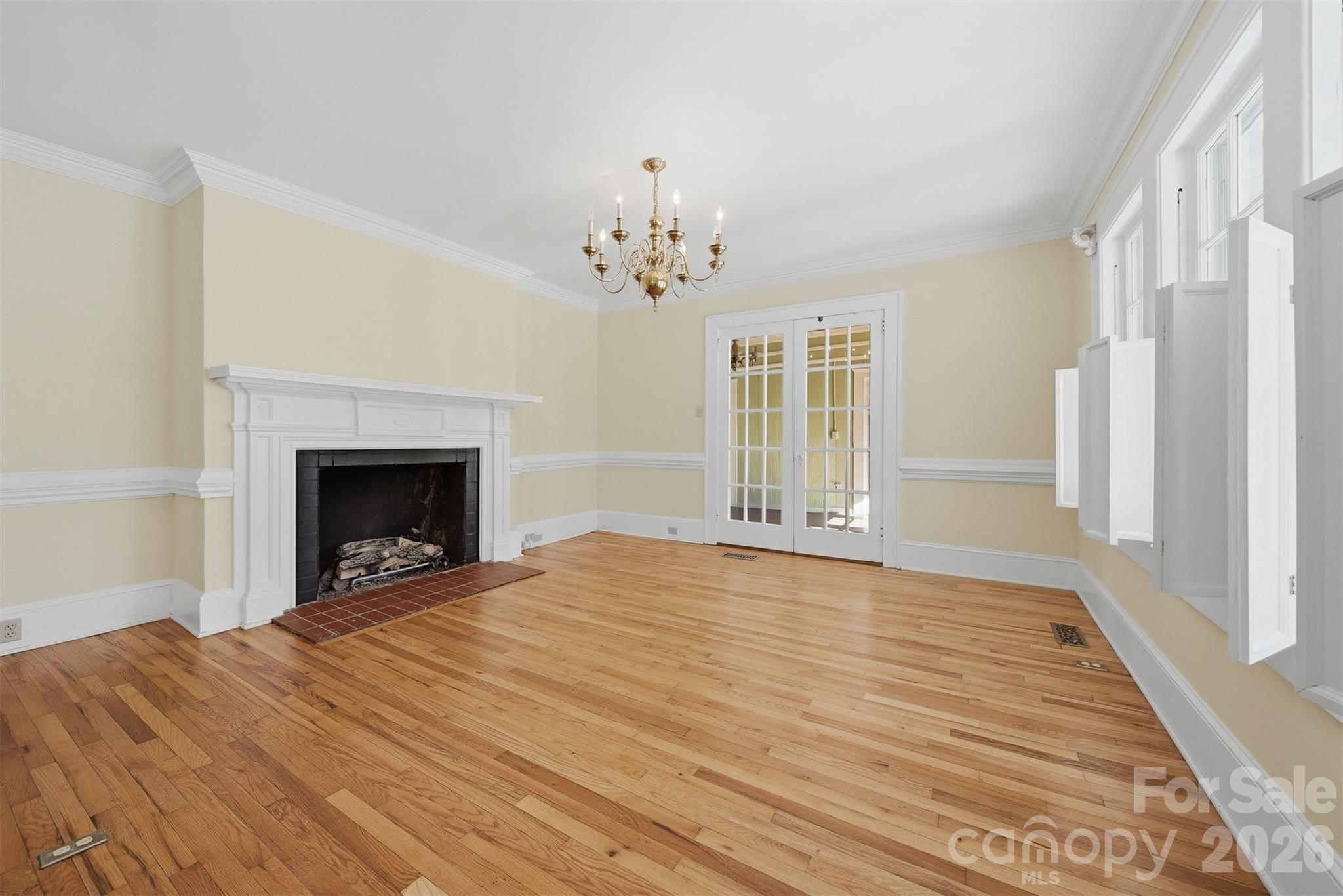 1010 College Avenue SW — Lenoir