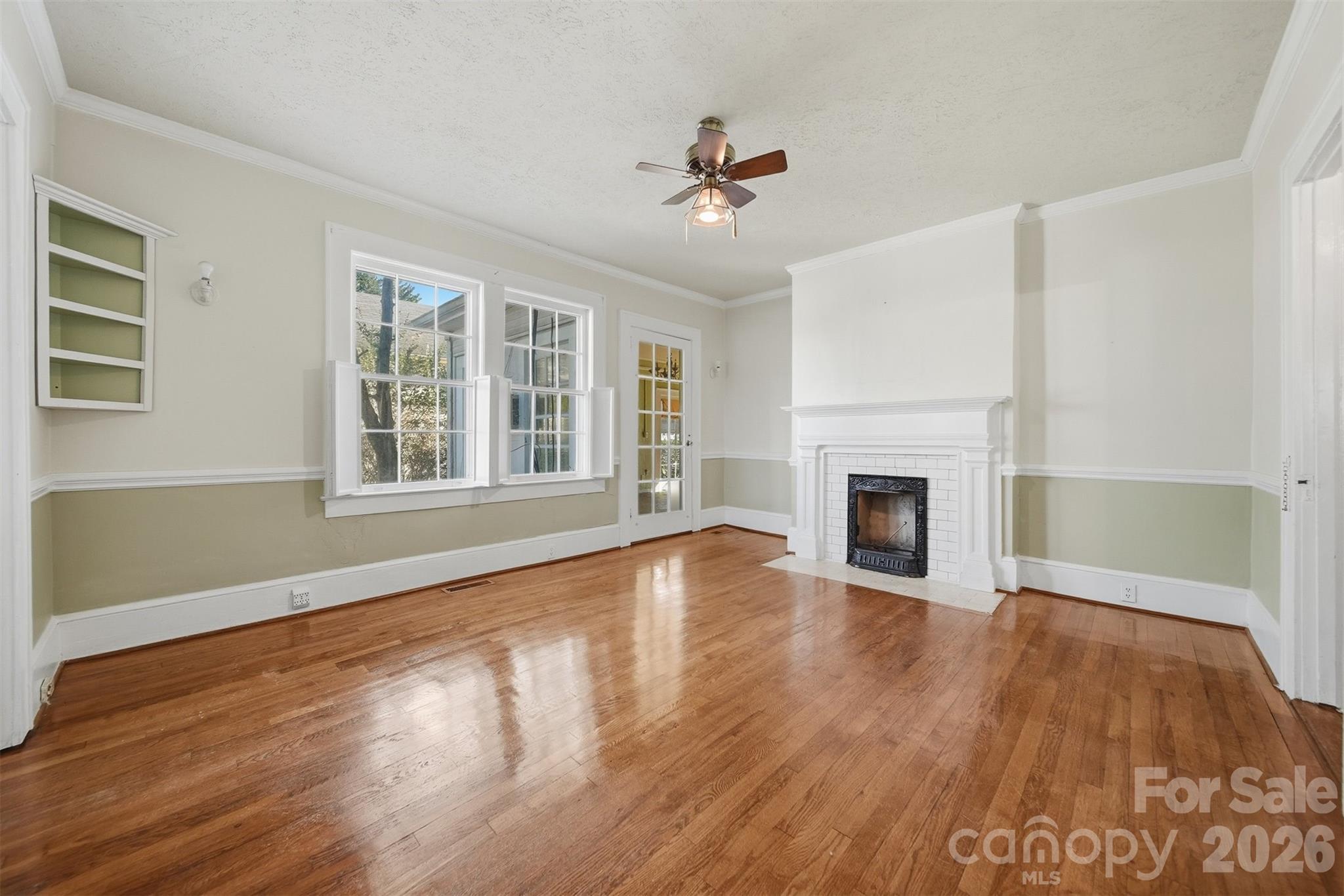 1010 College Avenue SW — Lenoir