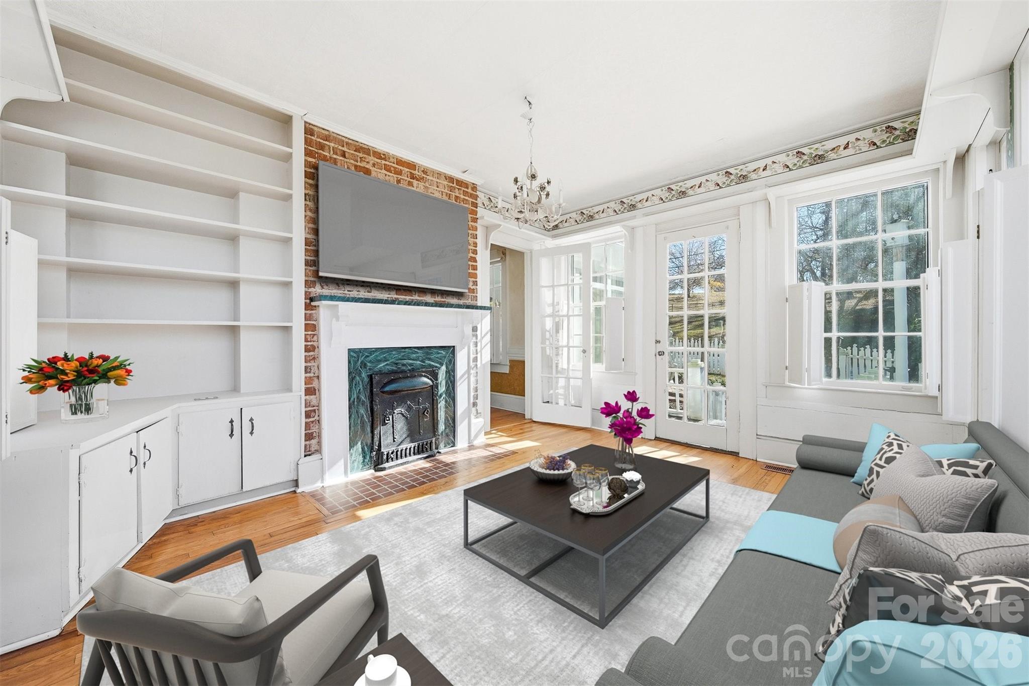 1010 College Avenue SW — Lenoir