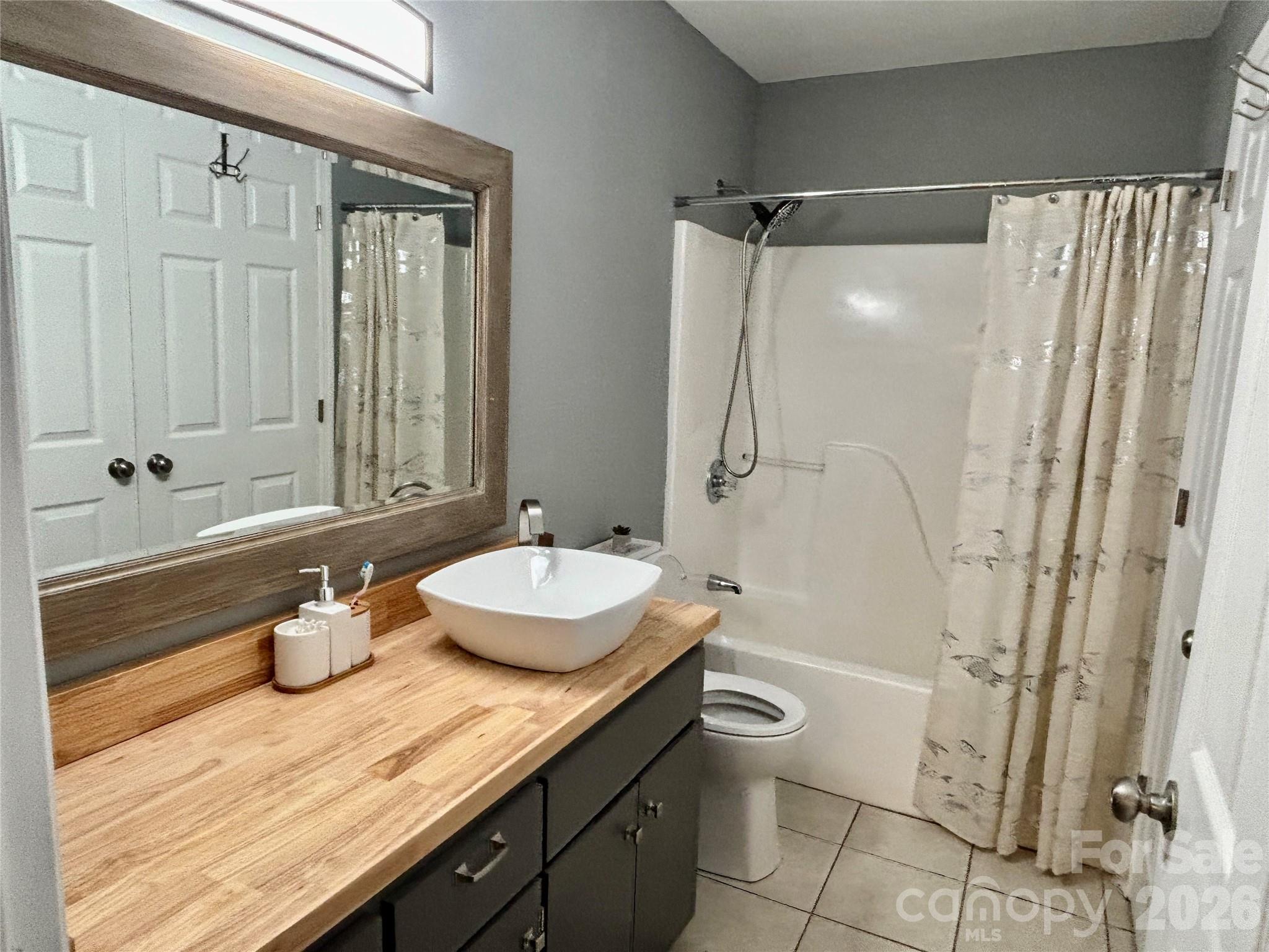 102 Brandywine Drive NE #M1 — Conover