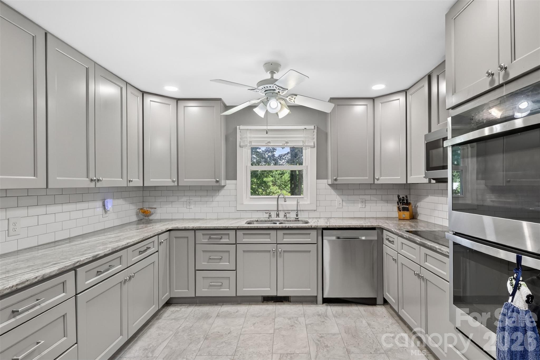 9807 Black Road — Midland