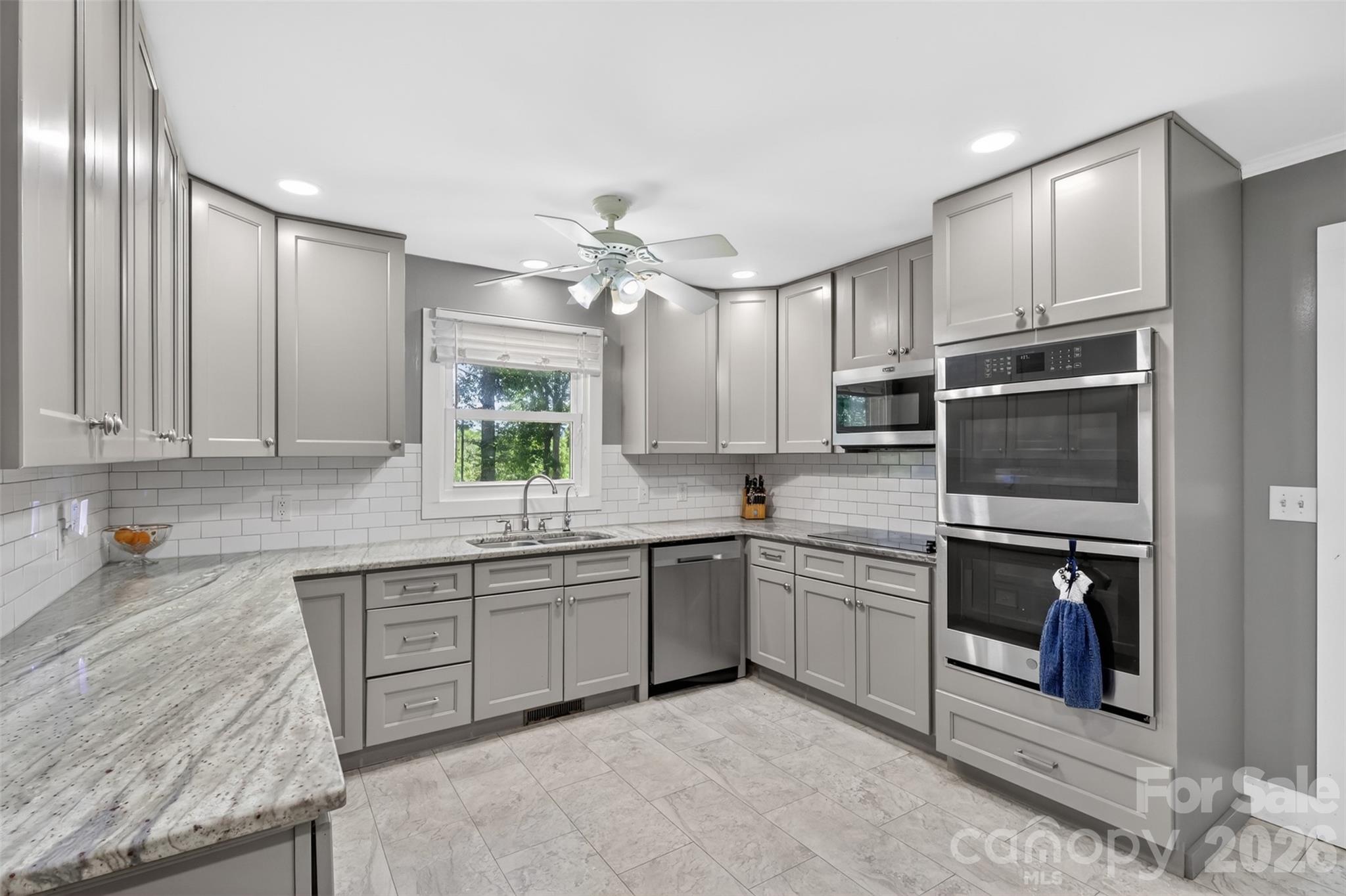 9807 Black Road — Midland