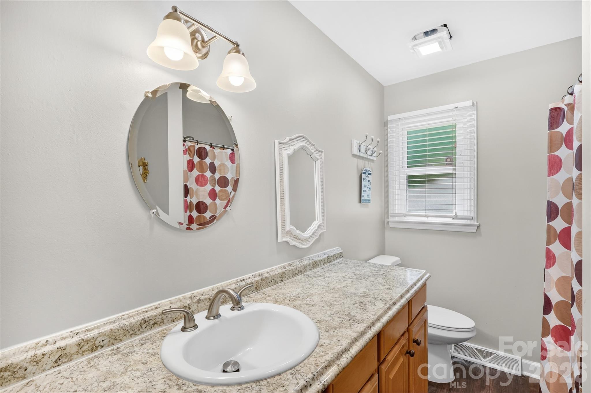 9807 Black Road — Midland