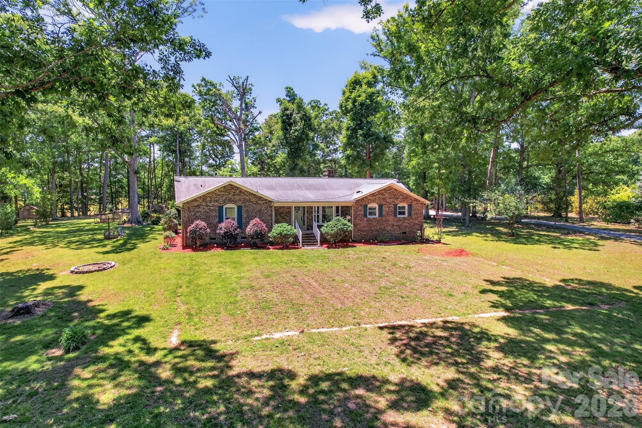 9807 Black Road — Midland