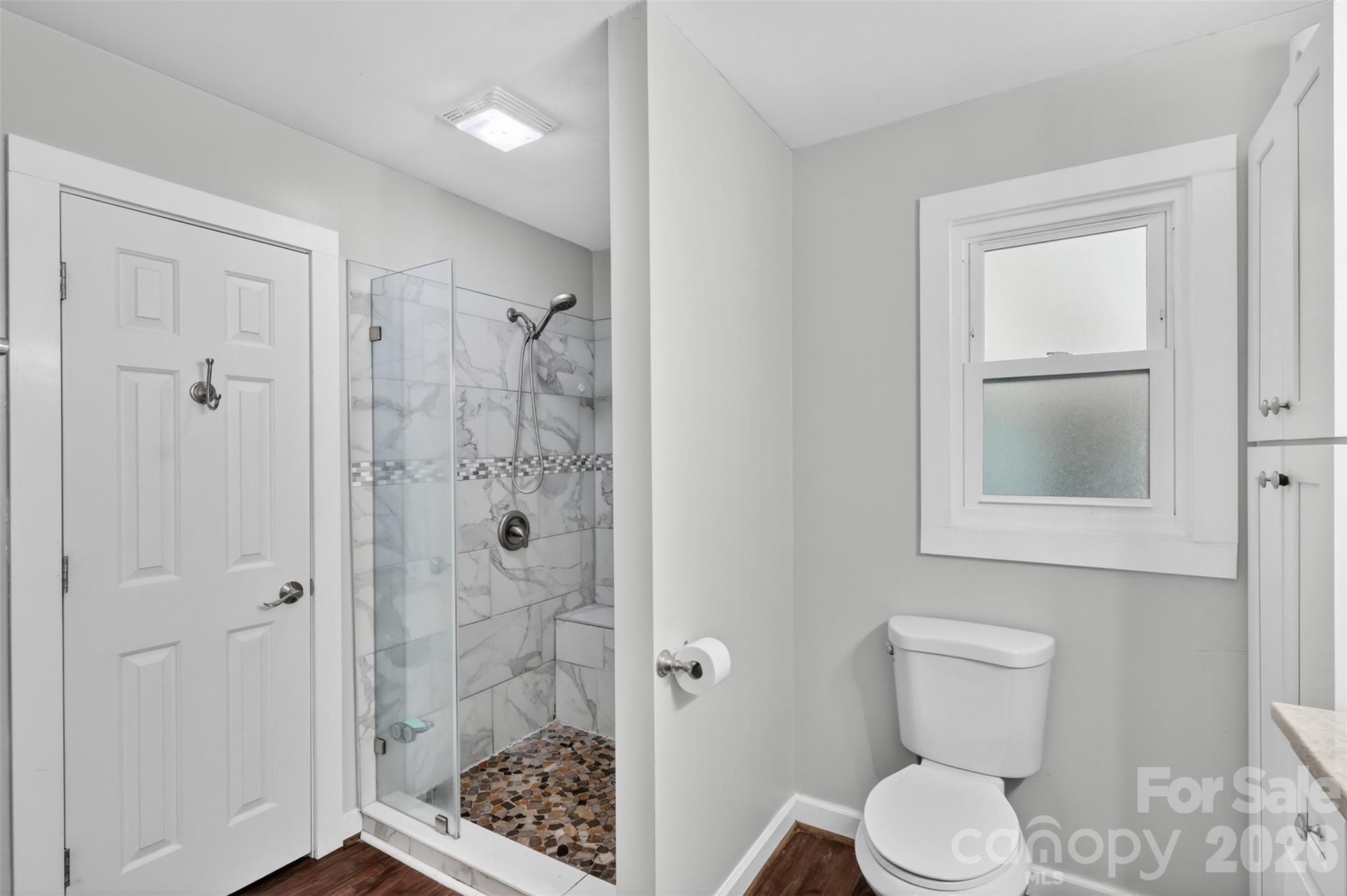 9807 Black Road — Midland