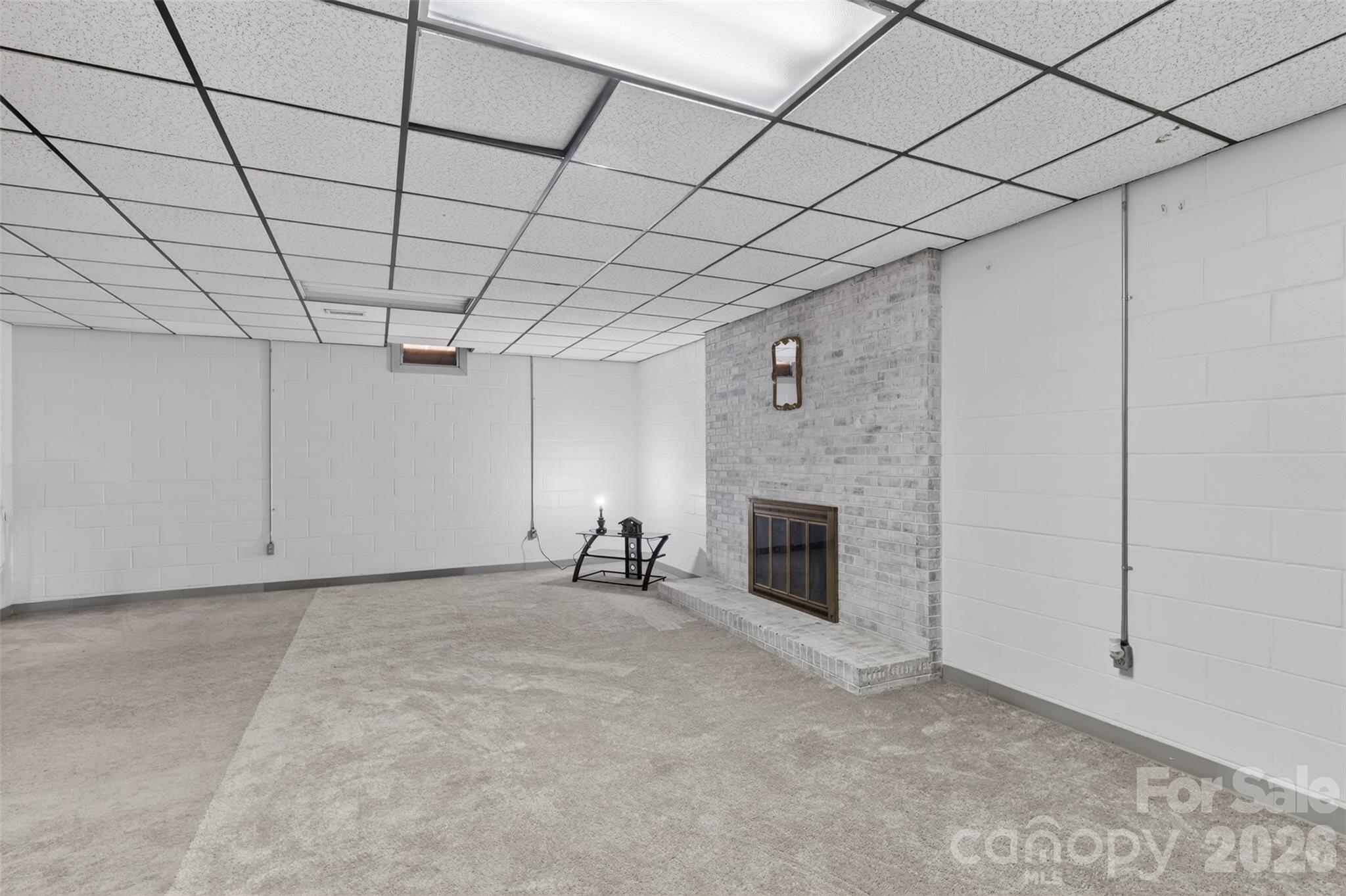 9807 Black Road — Midland