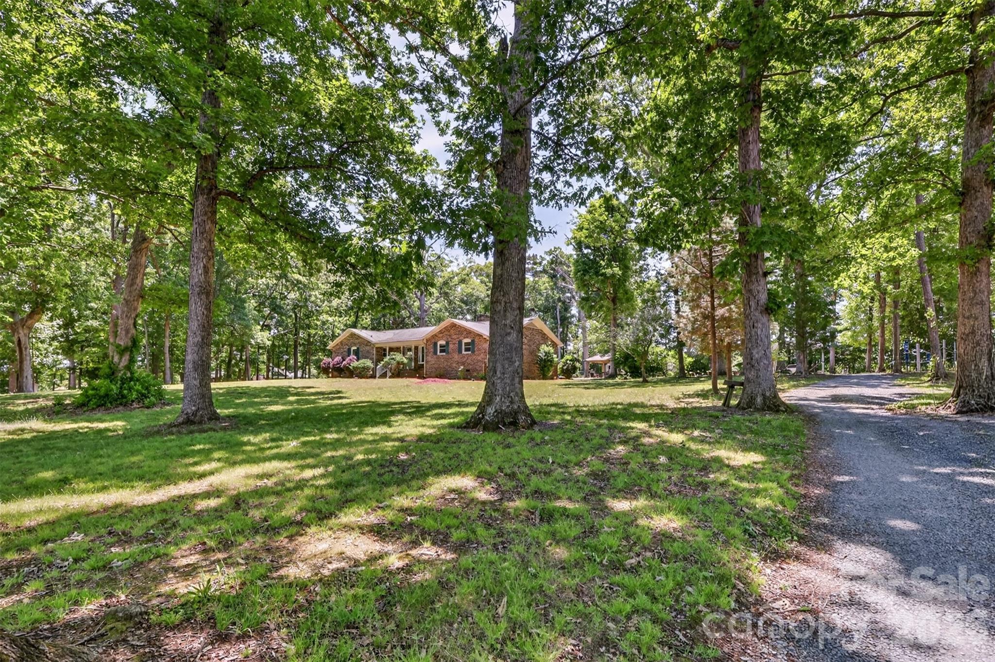 9807 Black Road — Midland