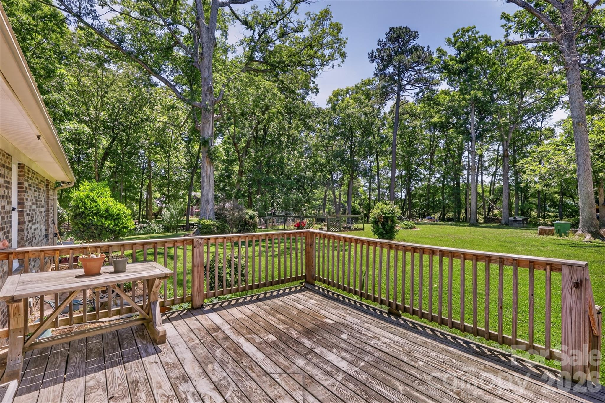 9807 Black Road — Midland