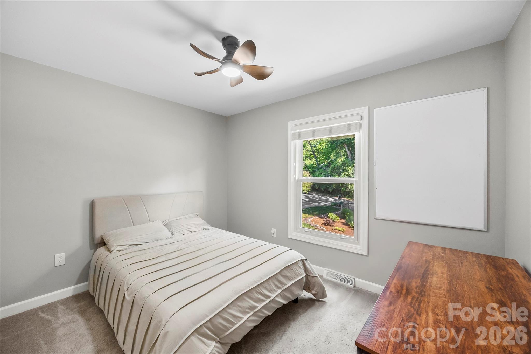 2411 Roundabout Lane — Charlotte