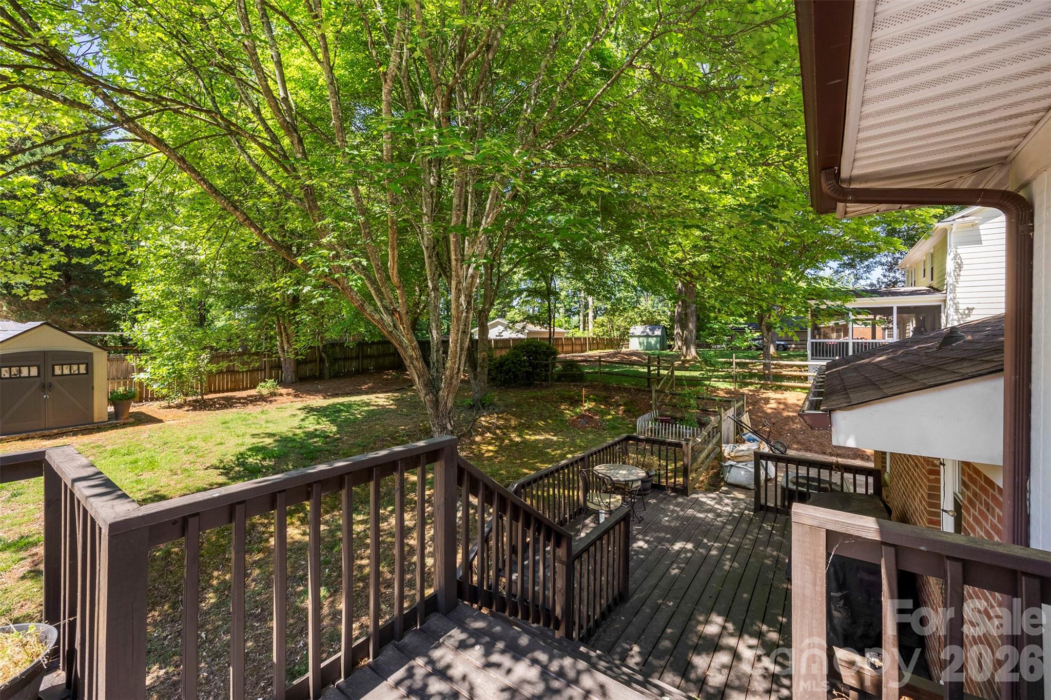 2411 Roundabout Lane — Charlotte