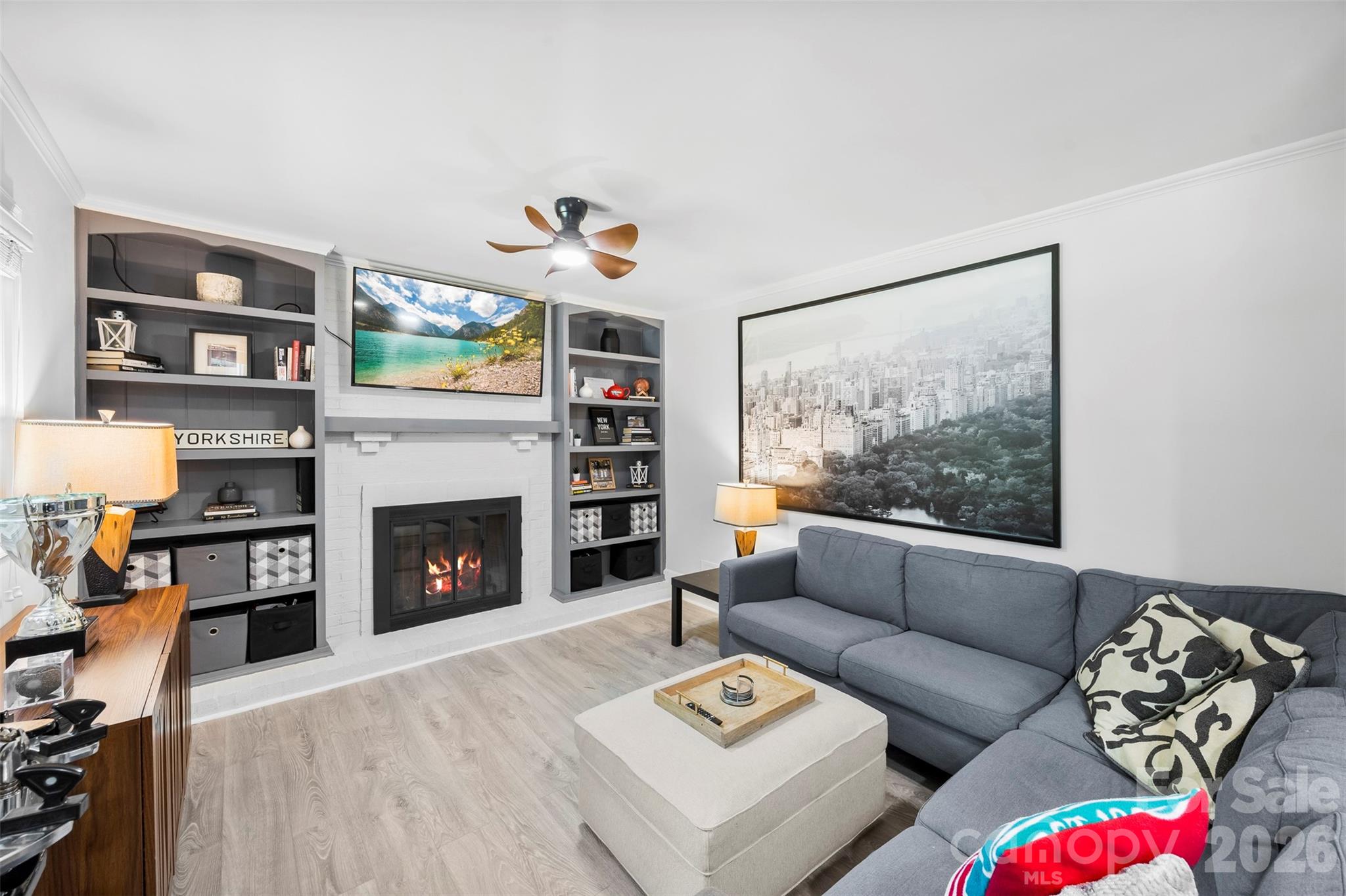 2411 Roundabout Lane — Charlotte
