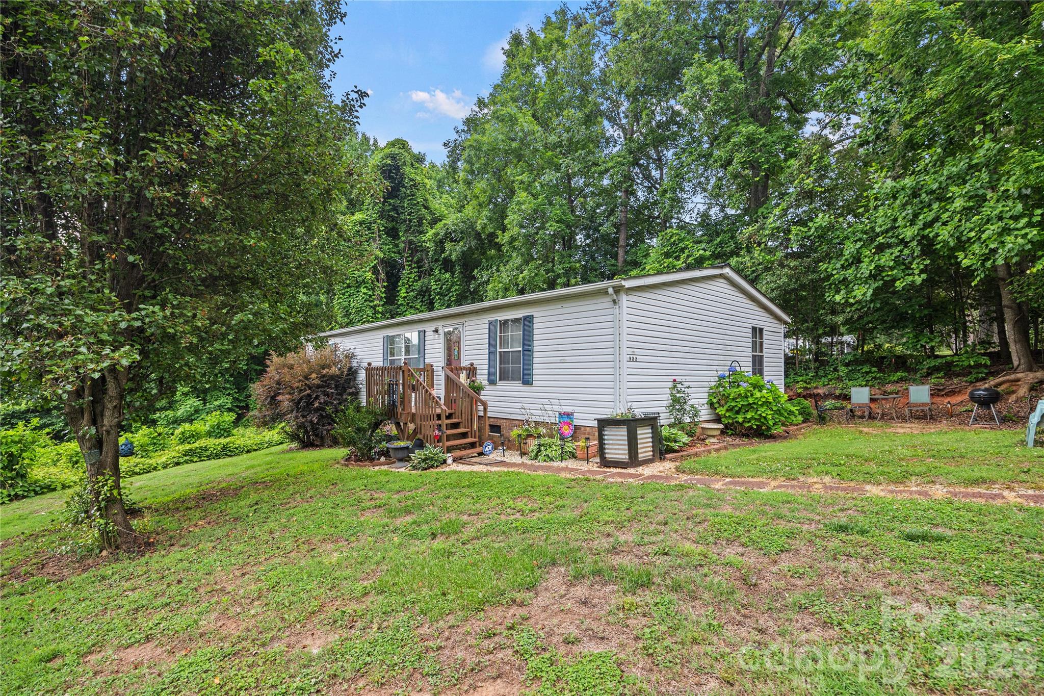 323 Carlyle Road — Troutman