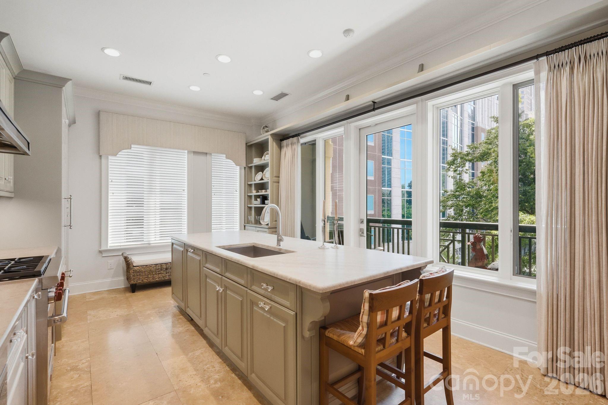 229 N Church Street #403 — Charlotte