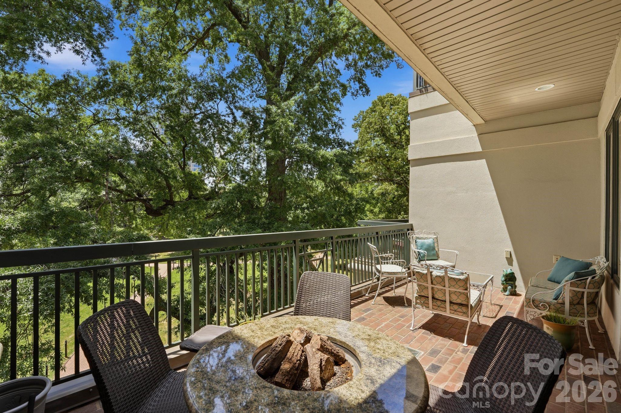 229 N Church Street #403 — Charlotte