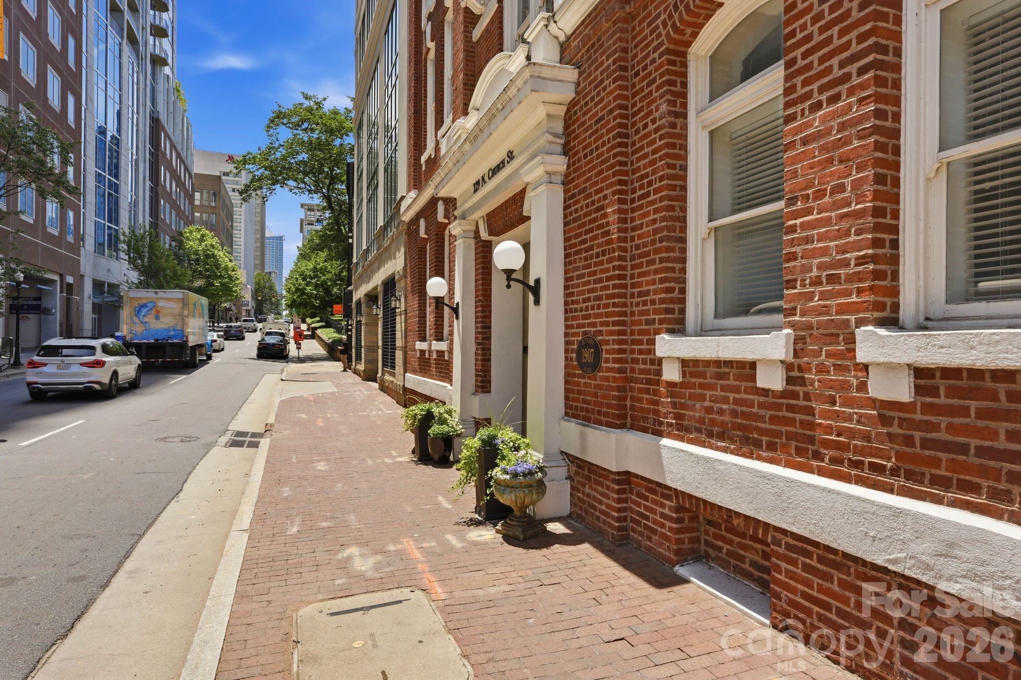 229 N Church Street #403 — Charlotte